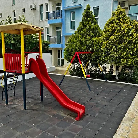 Студия В Комплексе Одисей Apartment Nesebar